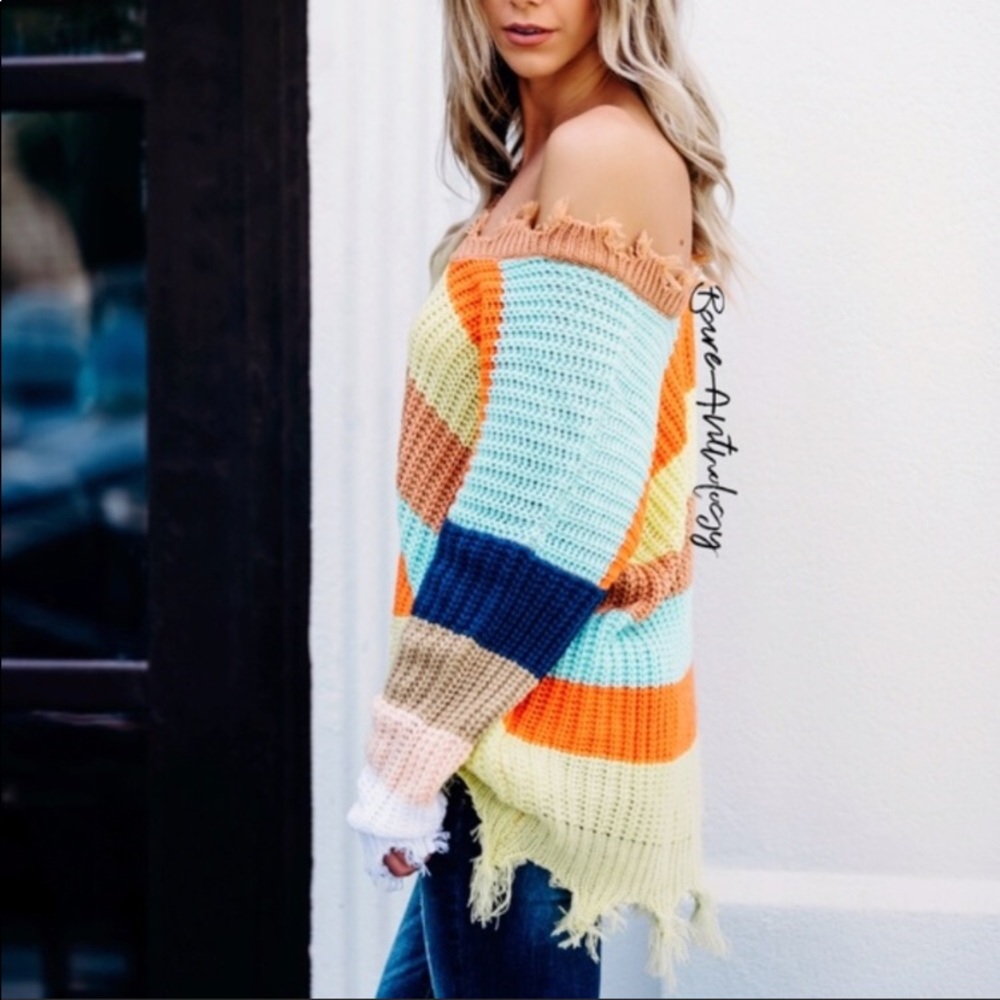 Distressed Long Colorblock Sweater - Picture 2 of 3